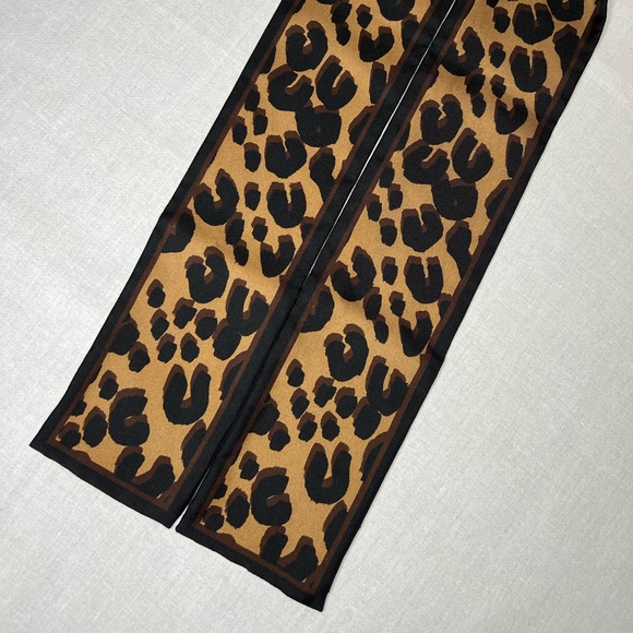 Louis Vuitton Leopard Bandeau - Picture 4 of 10